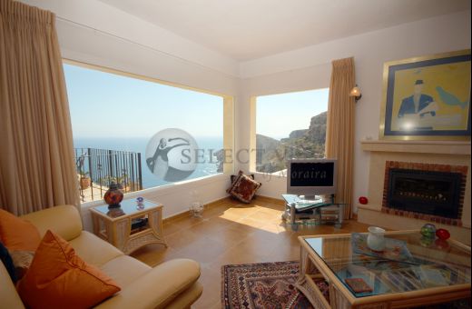 Villa with seaviews for sale in Benitachell
